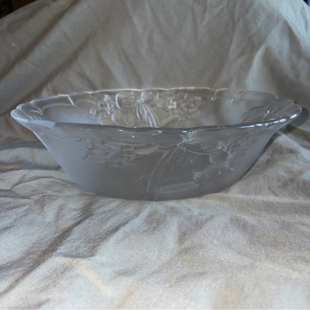 Mikasa Crystal Holiday Bells Oval Bowl 10”